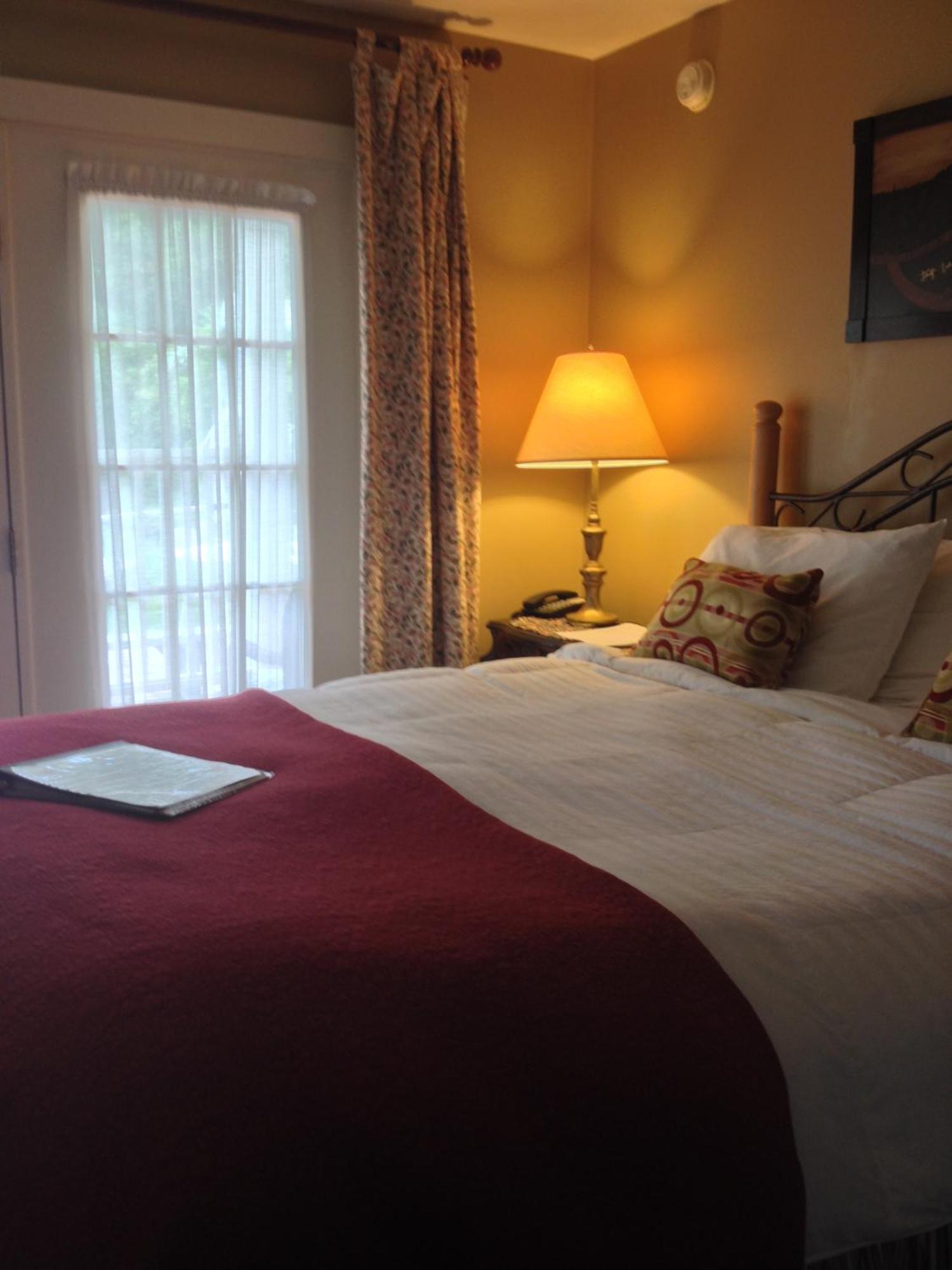 كوبرستاوون The White House Inn المظهر الخارجي الصورة