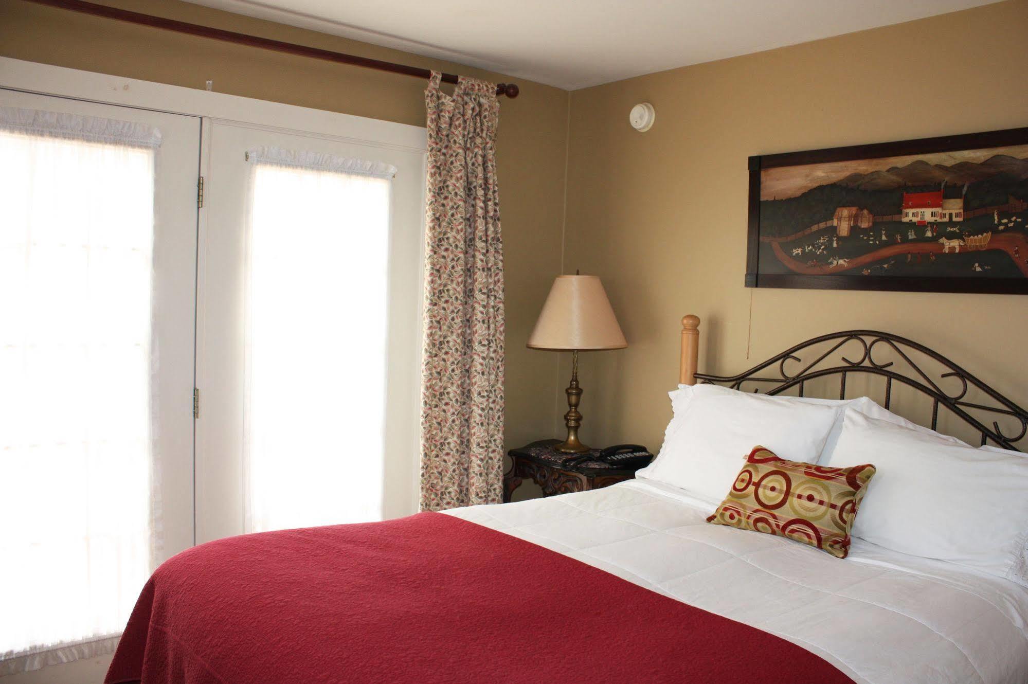 كوبرستاوون The White House Inn المظهر الخارجي الصورة